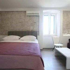 Kate Guest house